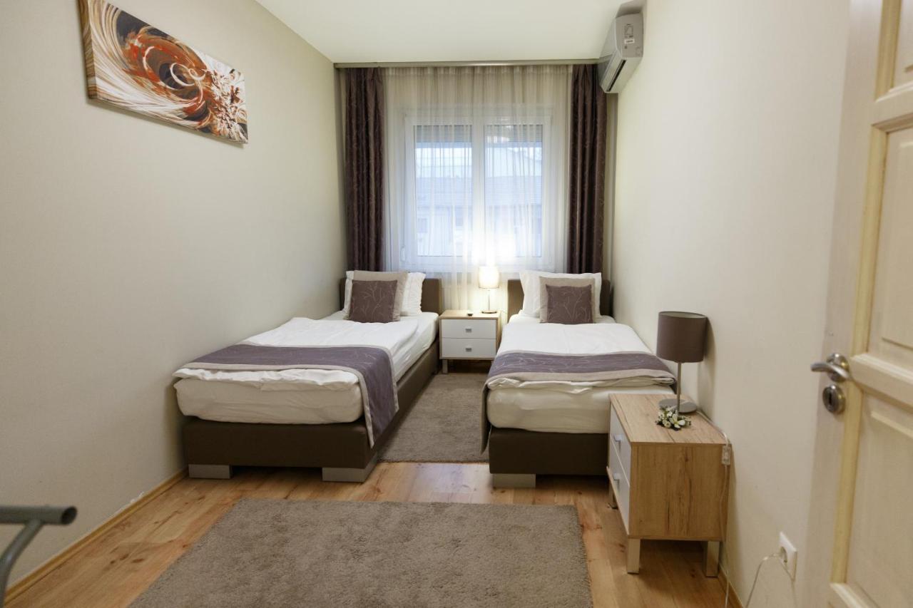 Mokka Apartments 미슈콜츠 외부 사진