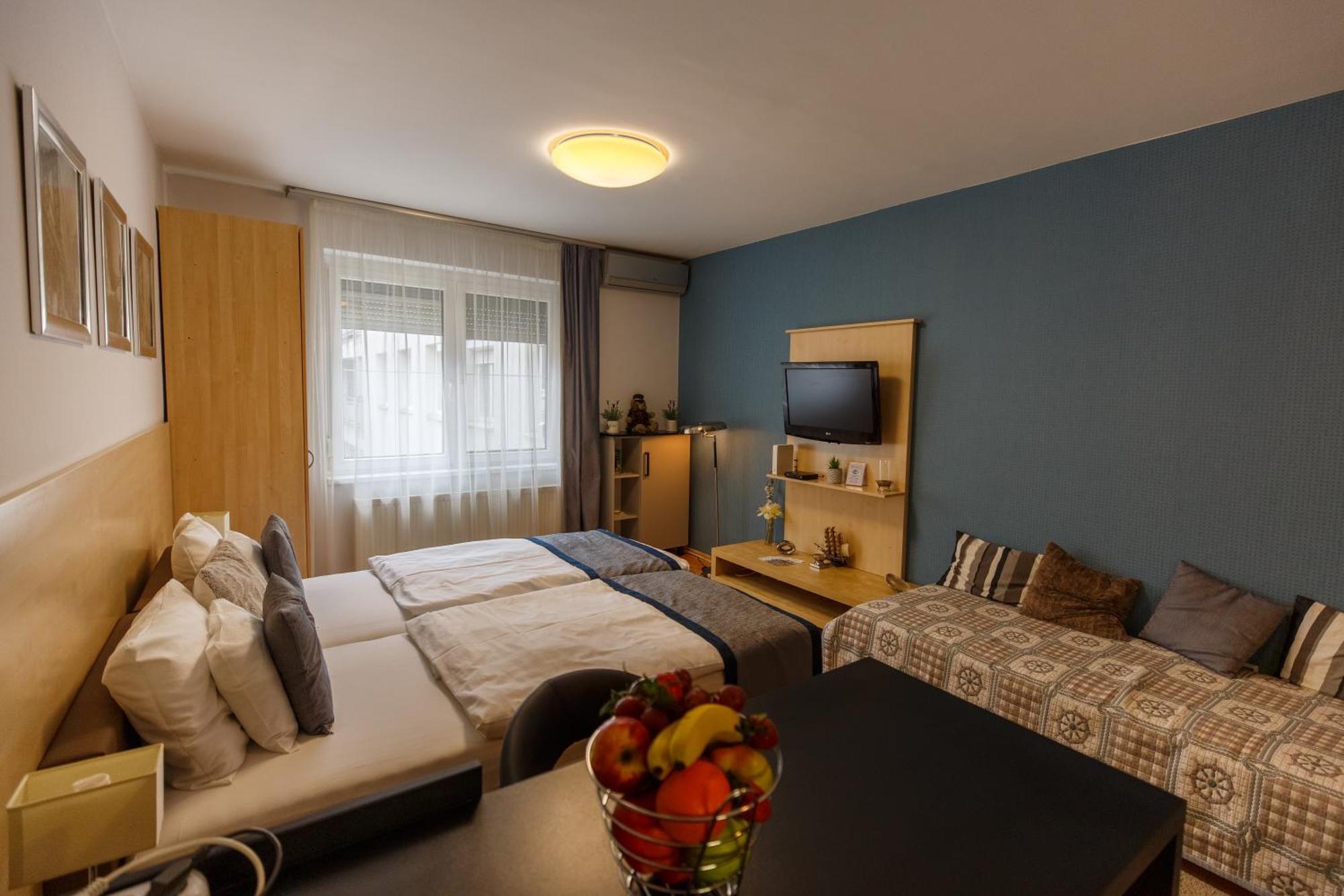 Mokka Apartments 미슈콜츠 외부 사진